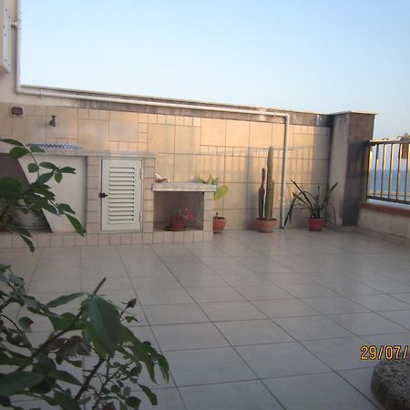 Апартаменты Attico Con Vista Panoramica Sul Mare Шакка Номер фото
